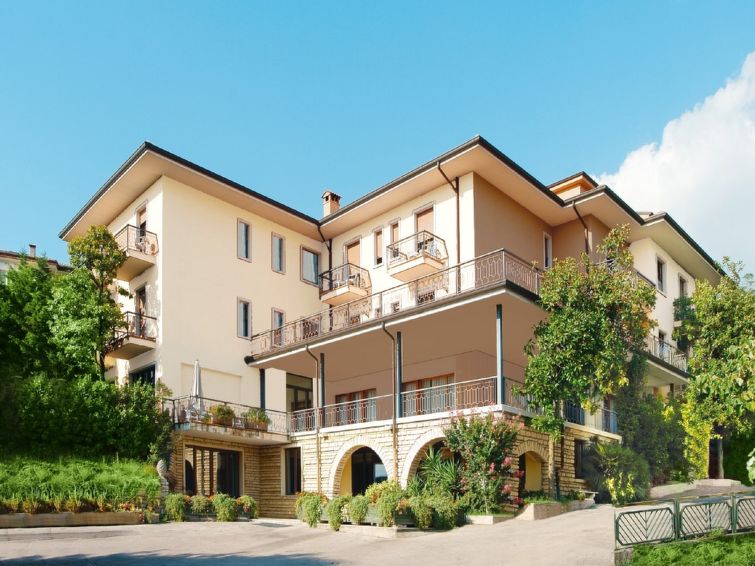 Panorama Apartment in Garda