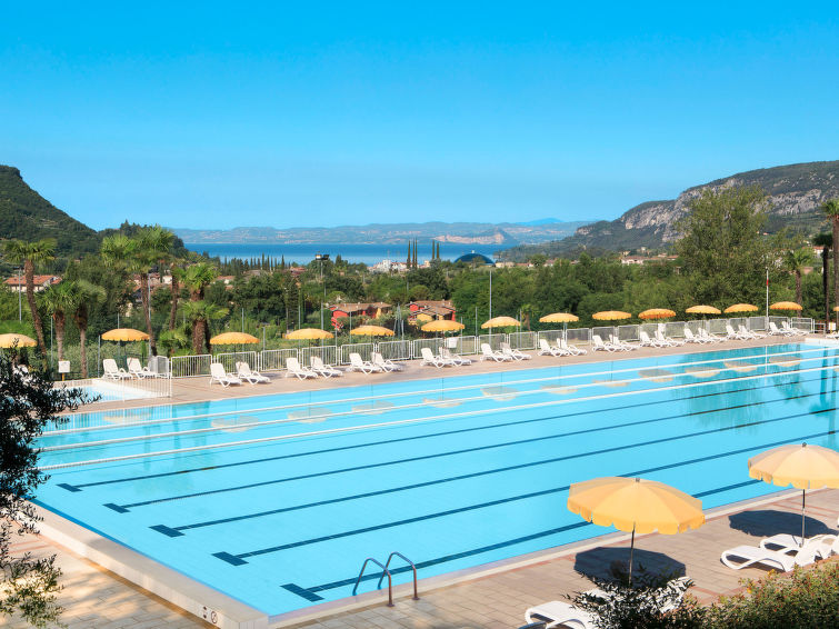 4-persoons appartement met wellness nabij golfbaan in Garda in Garda