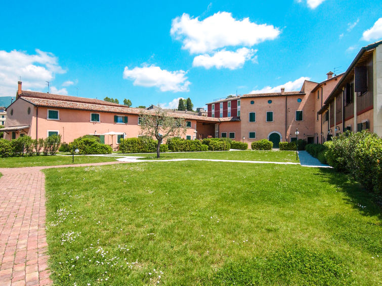 Search and Stay destination Costermano sul Garda, Veneto - Italy from AU$ 304. I Cortivi