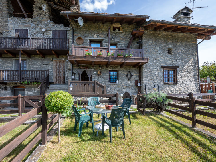 Bergzicht en rust in Maison Meynet, Sarre in Sarre