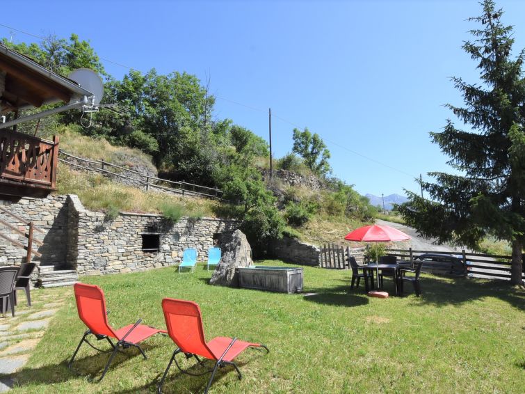 Search and Stay destination Ville Sur Sarre, Valle d'Aosta - Italy from AU$ 132. Marguerettaz