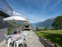 Chalet Conclonaz: authentiek verblijf in de Aosta Vallei met tuin en panoramisch uitzicht - thumbnail 2