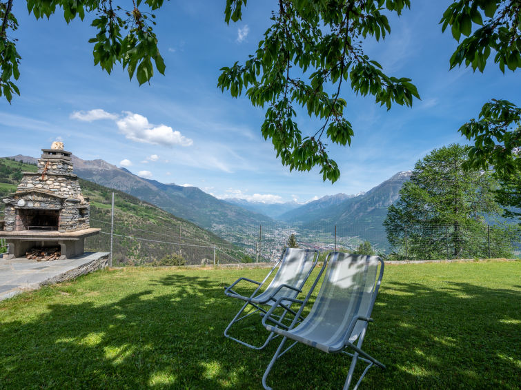 Search and Stay destination Valle d'Aosta, Valle d'Aosta - Italy from AU$ 117. Conclonaz