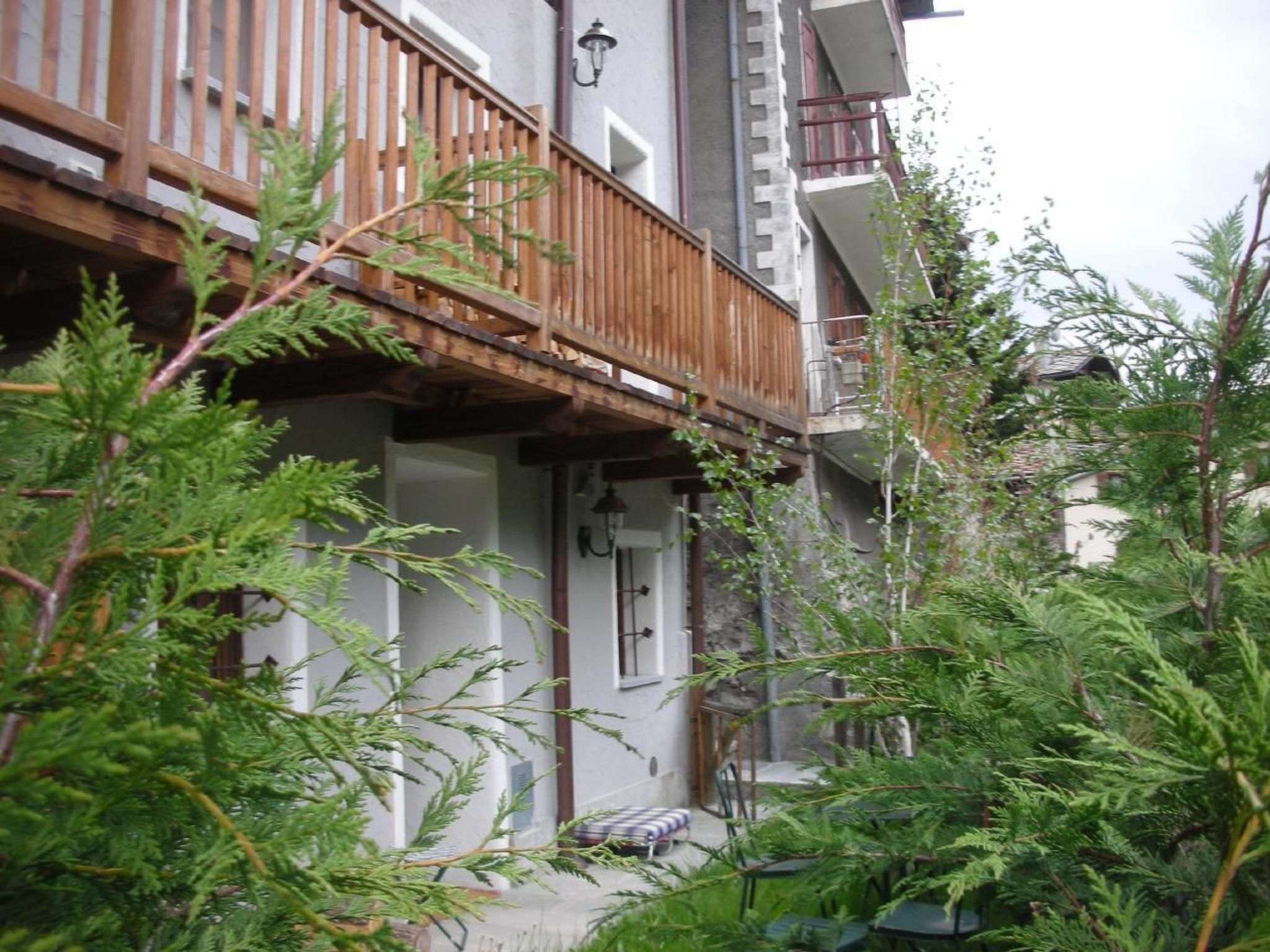 Mit Bergblick-Binnen