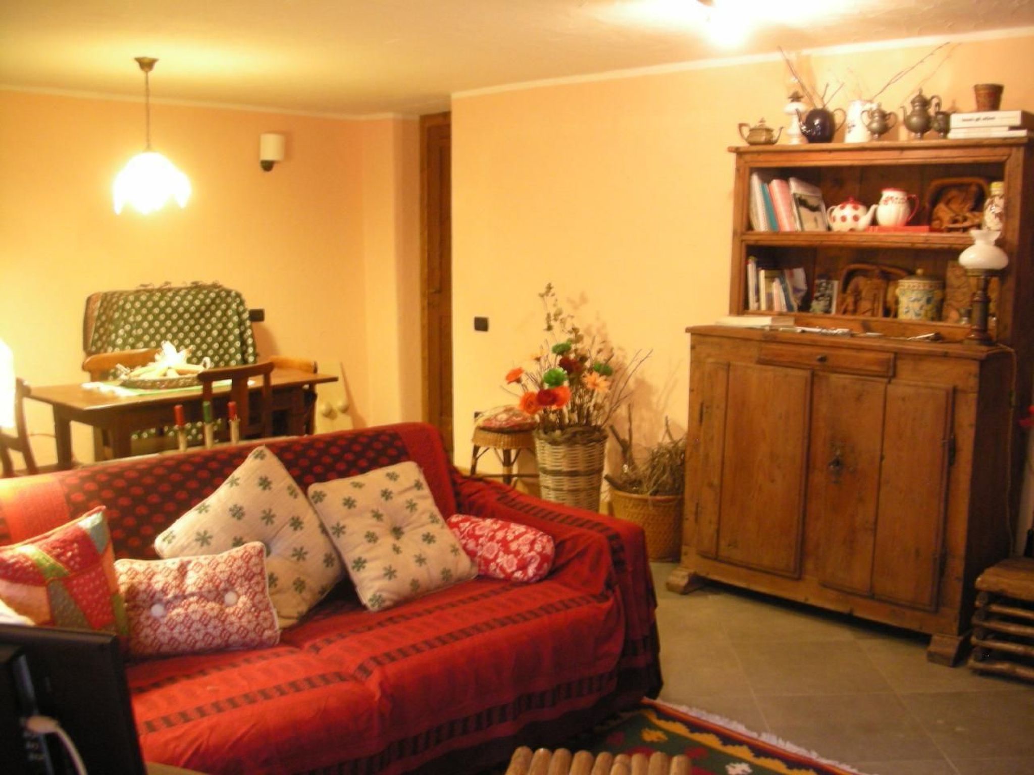 Mit Bergblick-Binnen