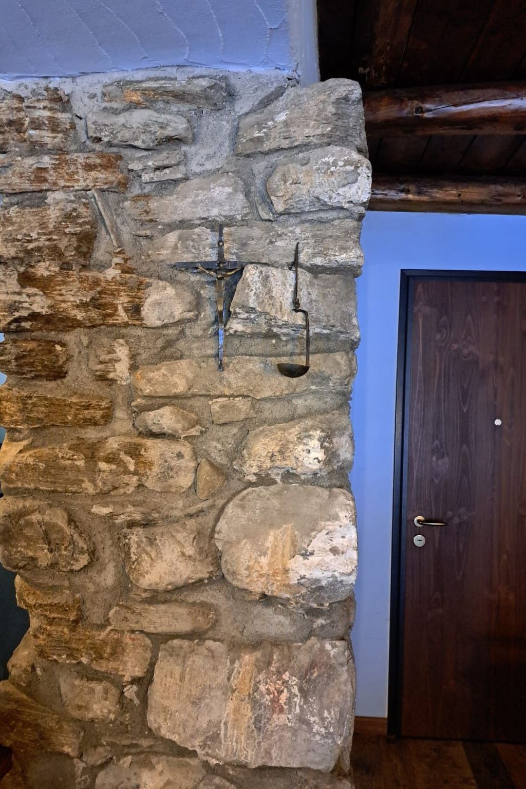 Mit Bergblick-Binnen