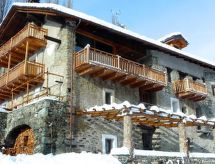 Knus appartement voor 4 in de Aosta Vallei met uitzicht op de bergen - thumbnail 1