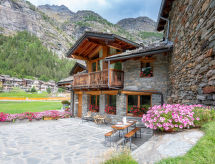 Holiday home Chez Les Roset