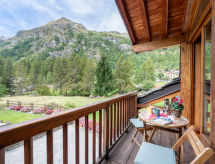 Holiday home Chez Les Roset