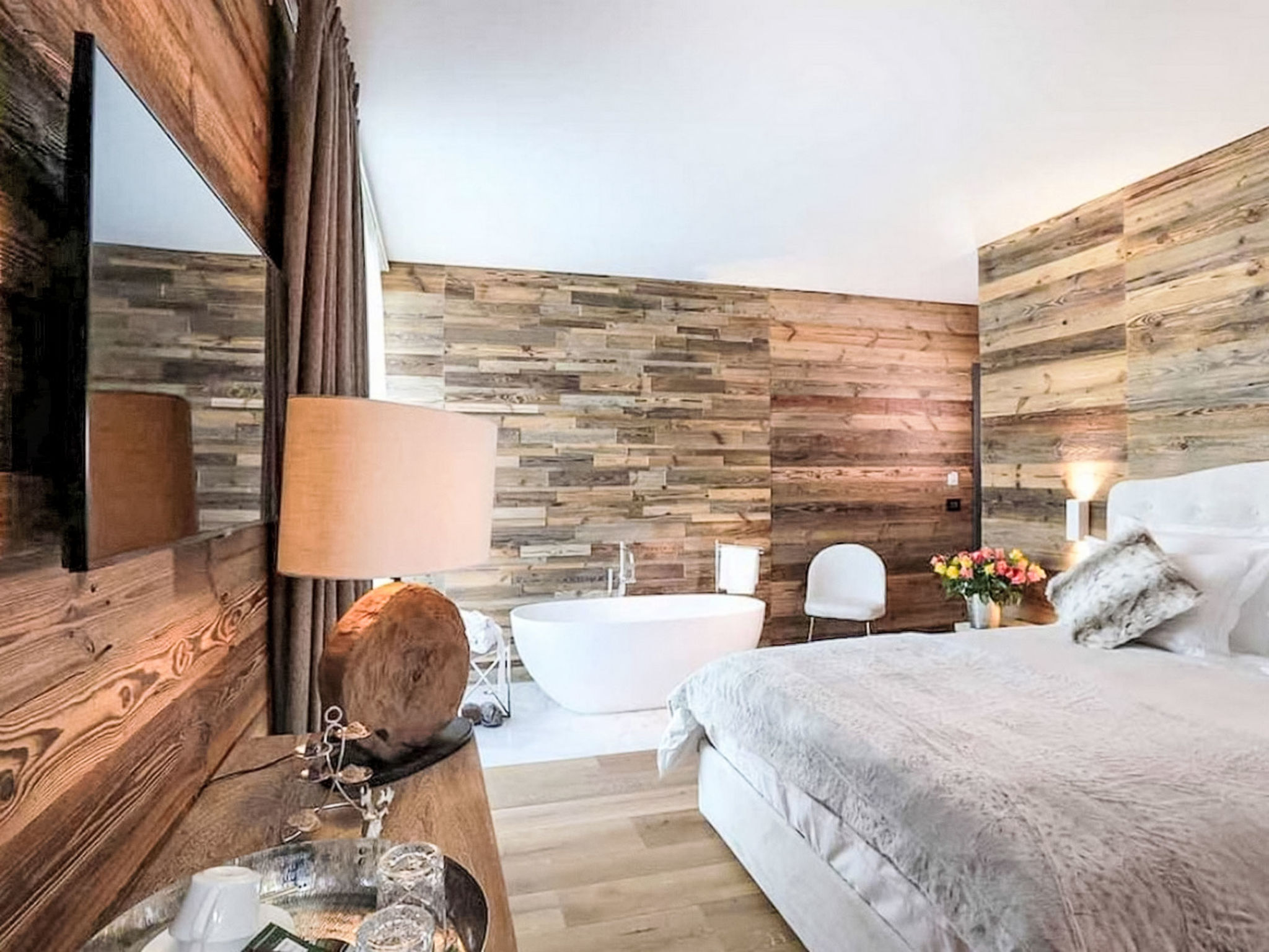 5BR Lovely Mountain Home with View - Binnen