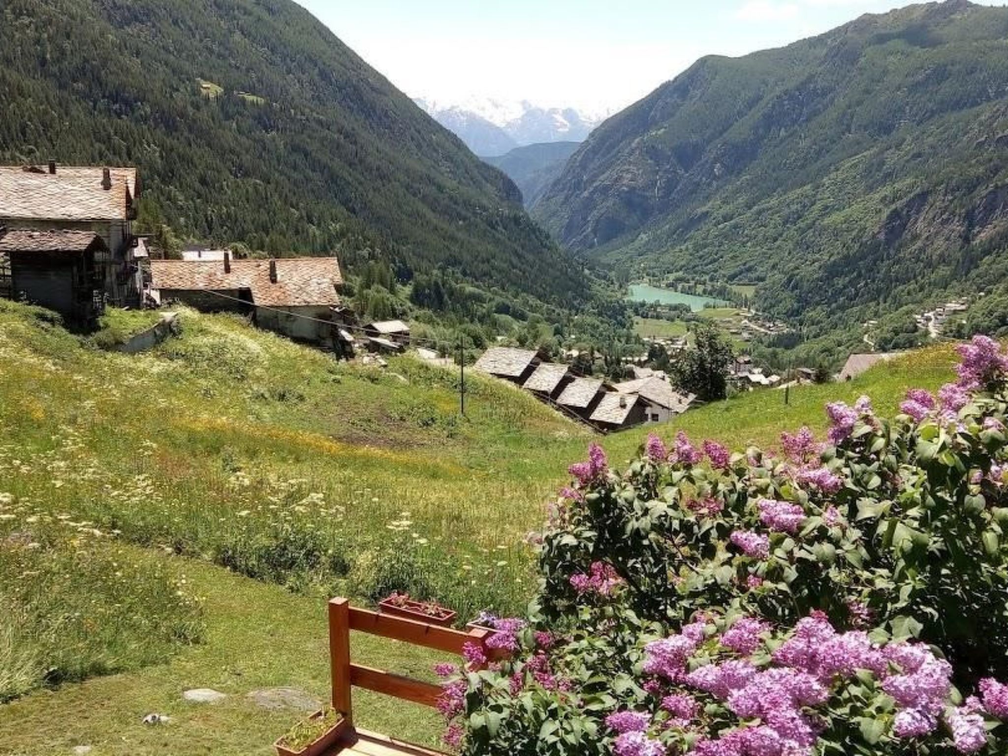 Photo of 'Lo Chalet' der Balkon über dem Matterhorntal