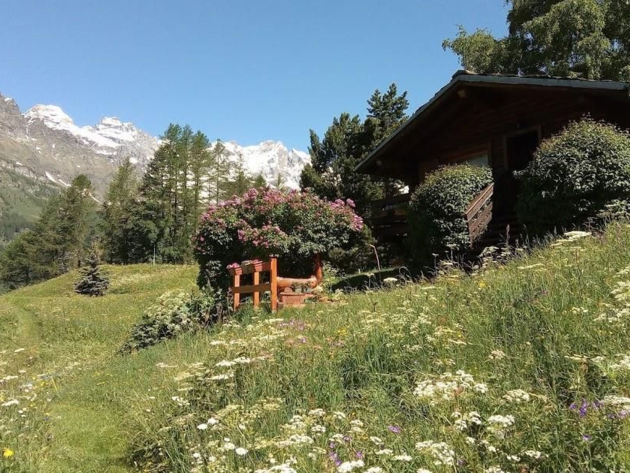 Photo of 'Lo Chalet' der Balkon über dem Matterhorntal