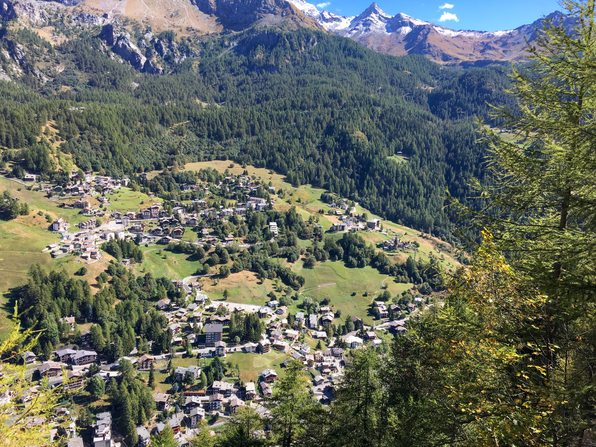 Photo of 'Lo Chalet' der Balkon über dem Matterhorntal