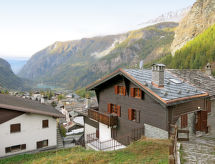 Rustieke chalet Plen Solei: zonovergoten vakantie aan de voet van de Matterhorn - thumbnail 1