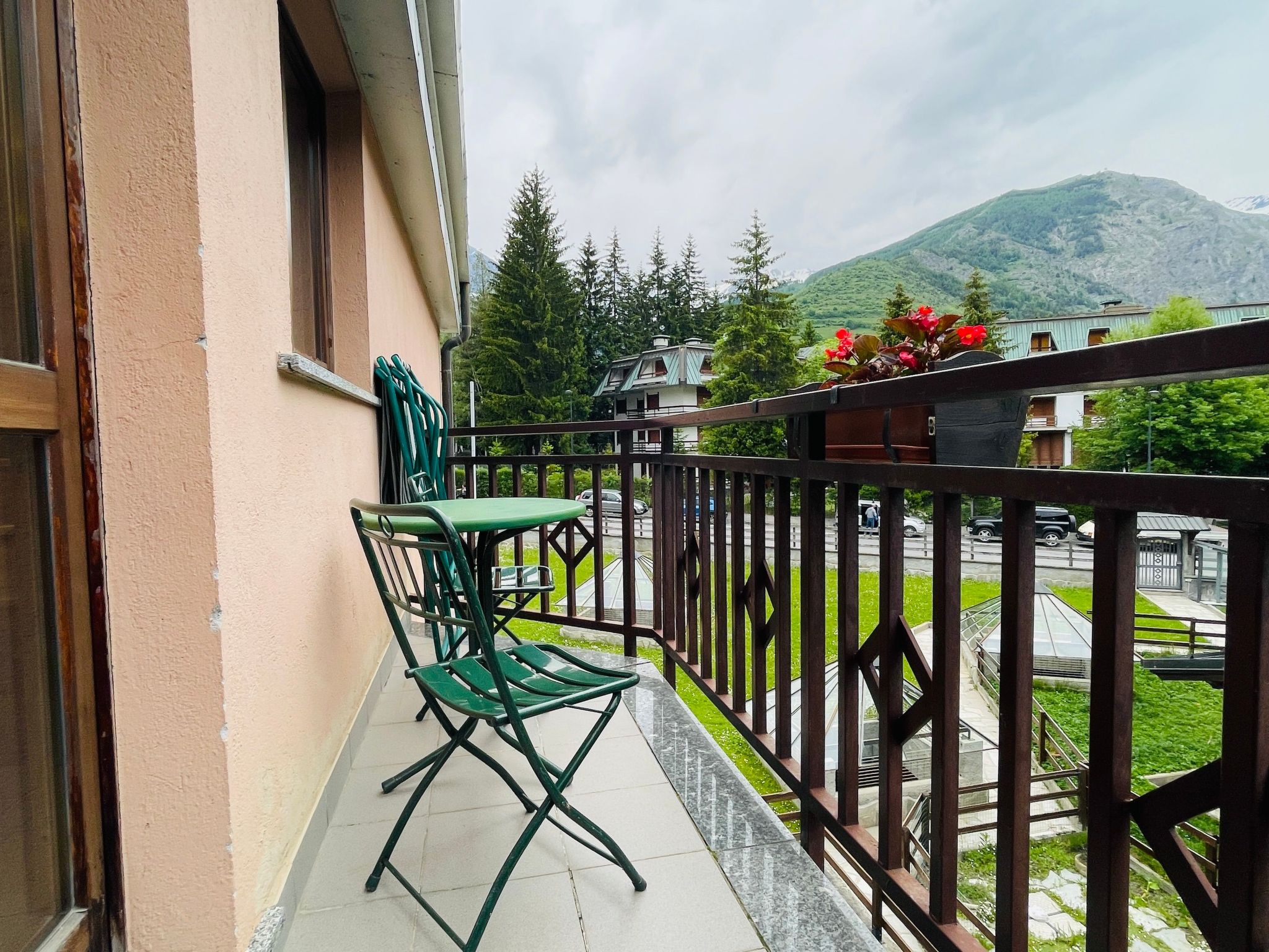 Zwei-Zimmer-Wohnung im Dachgeschoss 4 p. l. Villa Frejus-Image-tags.info