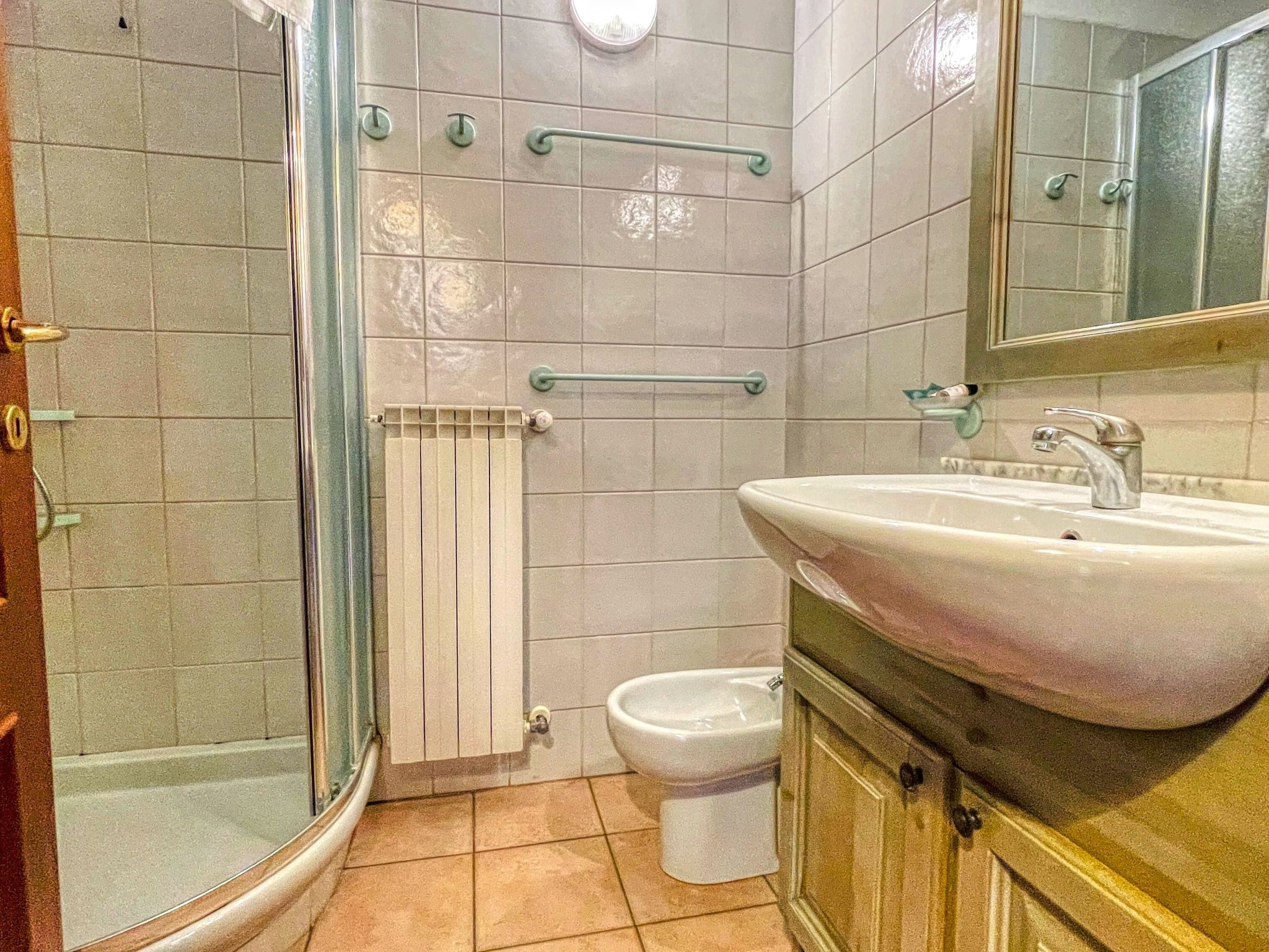 Drei-Zimmer-Dachgeschosswohnung 6 p.l. Villa Frejus-Image-tags.info