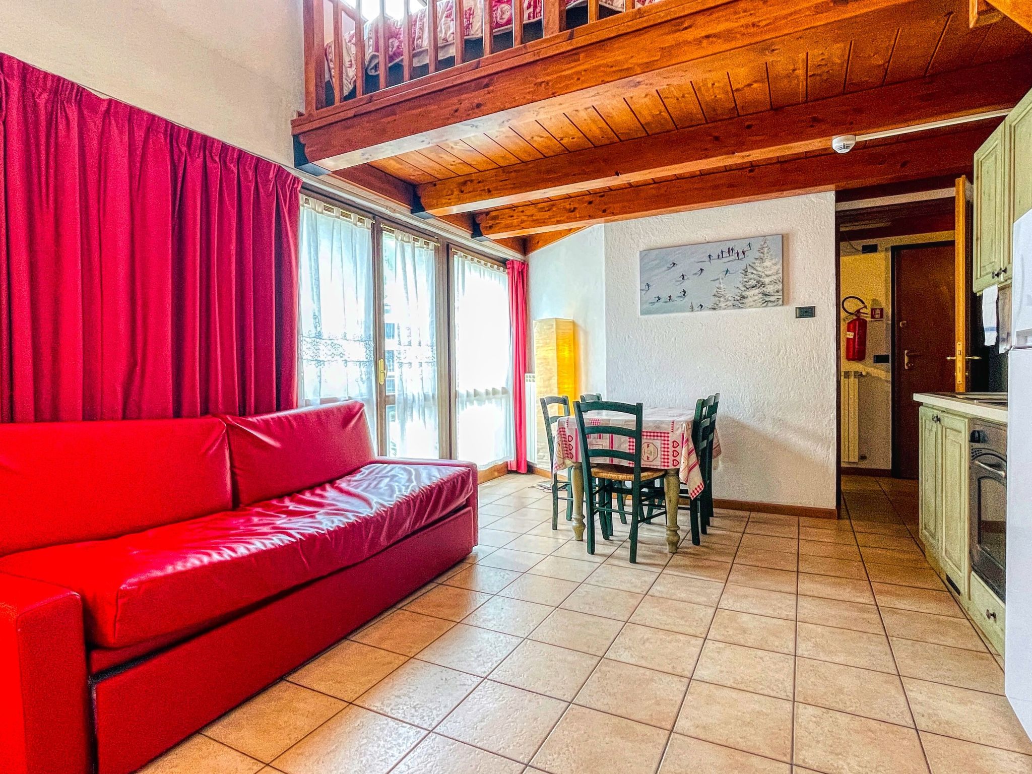 Zwei-Zimmer-Wohnung im Dachgeschoss 5 p. l. Villa Frejus-Image-tags.info