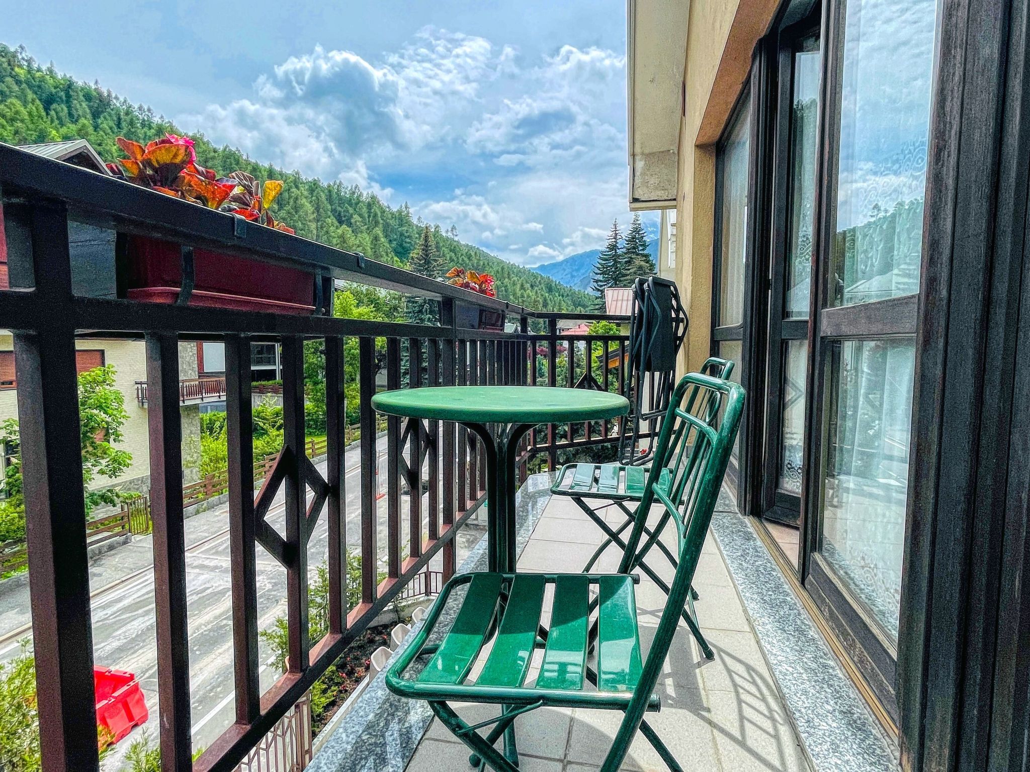 Zwei-Zimmer-Wohnung im Dachgeschoss 5 p. l. Villa Frejus-Image-tags.info