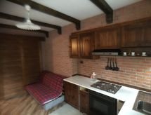 Aan de piste: Sfeervol appartement in centrum Sauze d'Oulx - thumbnail 4