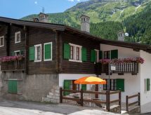 Authentiek appartement in dorpshart Ronco, 6 personen met bergzicht - thumbnail 3