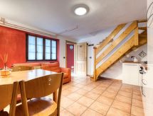 Wohnung im Dorfzentrum Ronco 1