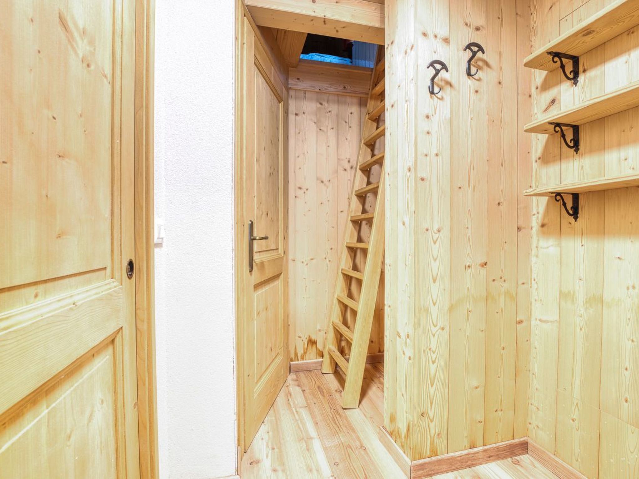 Chalet Borgo Walser Testa 6-Binnen