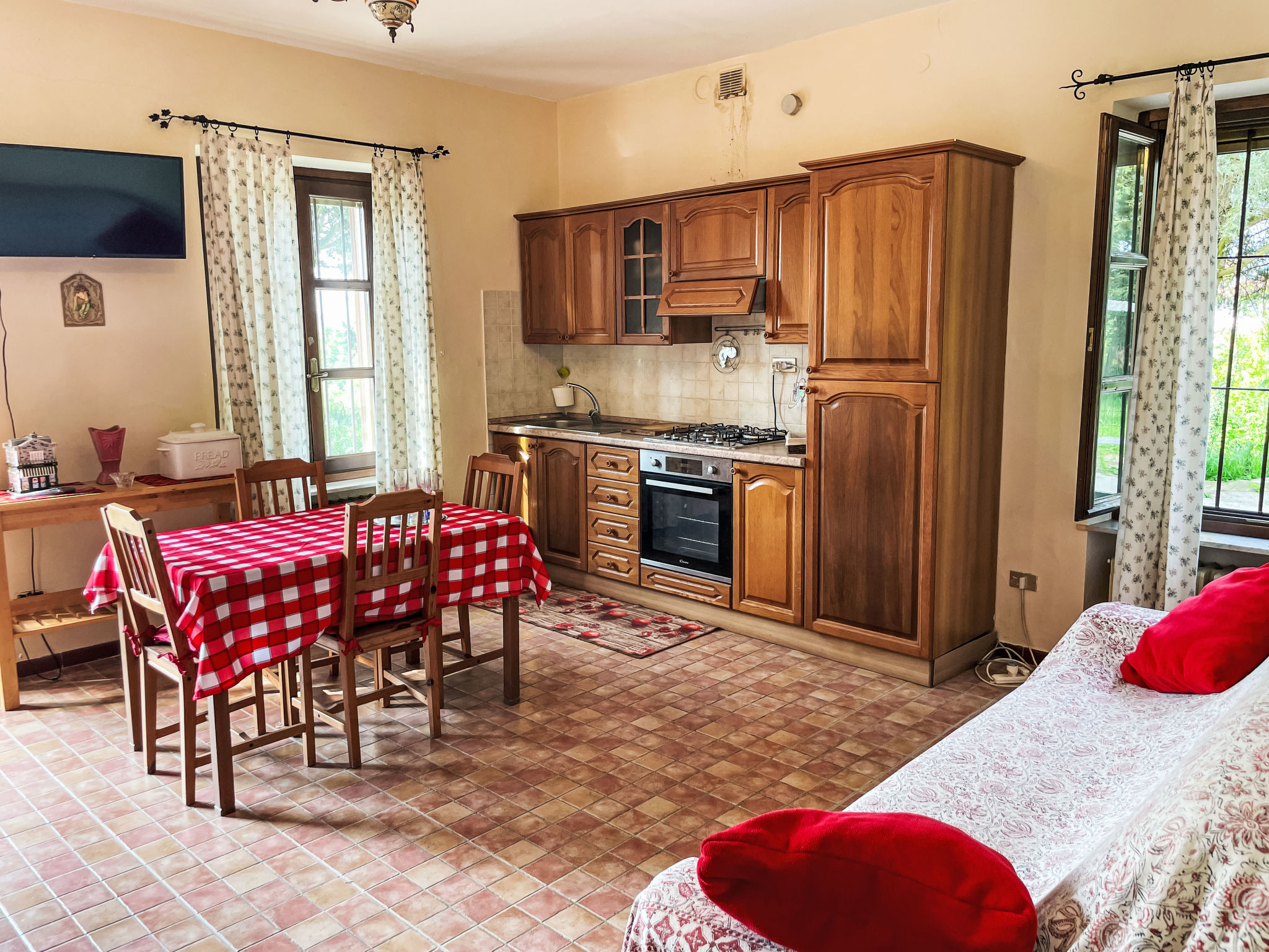 Kitchen / Dining Room