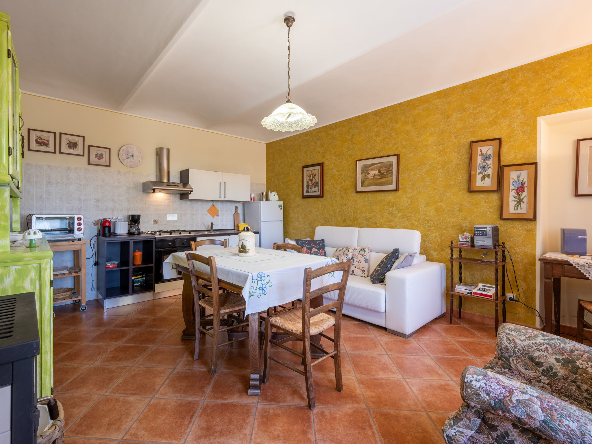 Kitchen / Dining Room