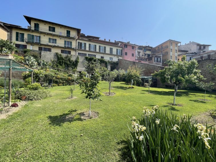 Gezellig appartement Il Ghiro in het centrum van Montechiaro d'Asti in Asti
