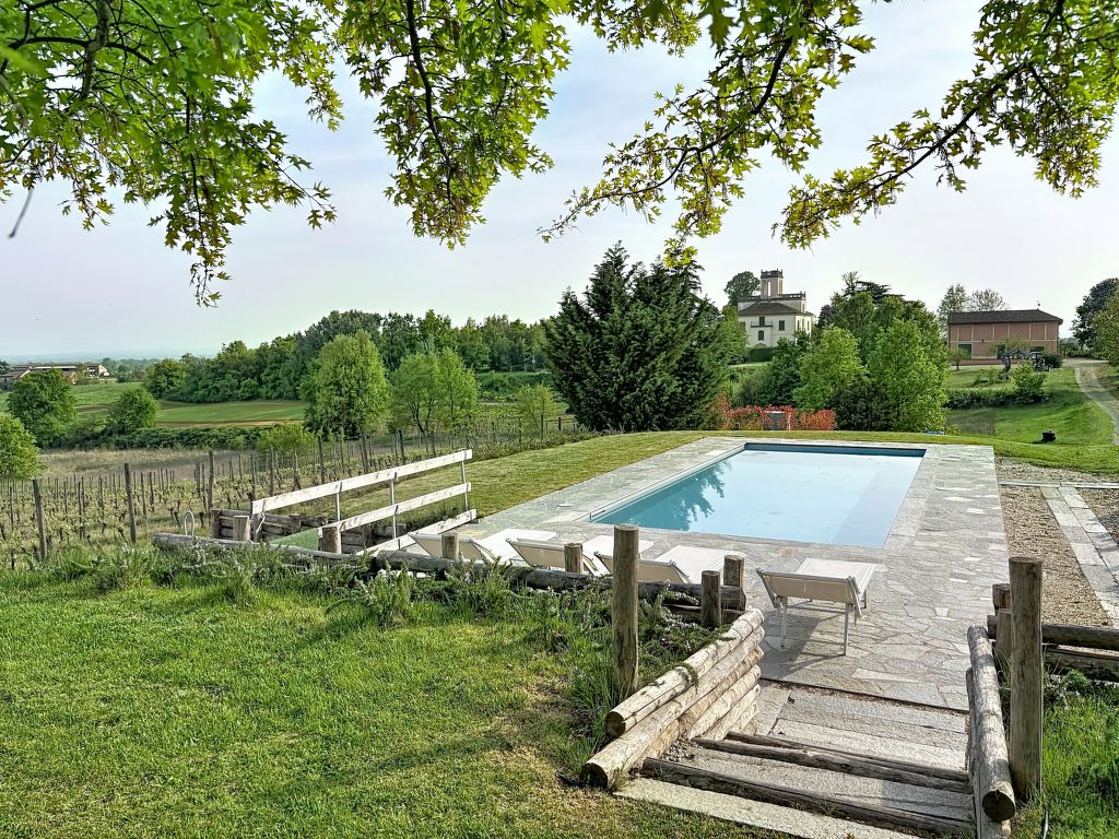 Villa Remotti — Pool Outdoor