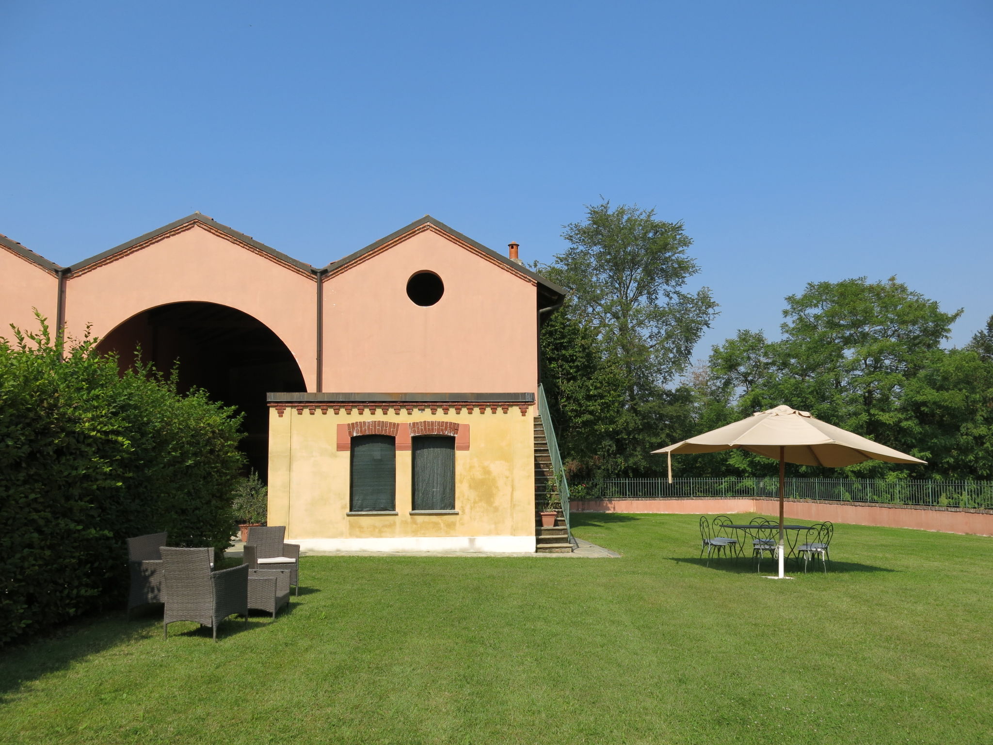 Ferienhaus mit umzäuntem Garten in Asti (Italien) und 1 Hund erlaubt