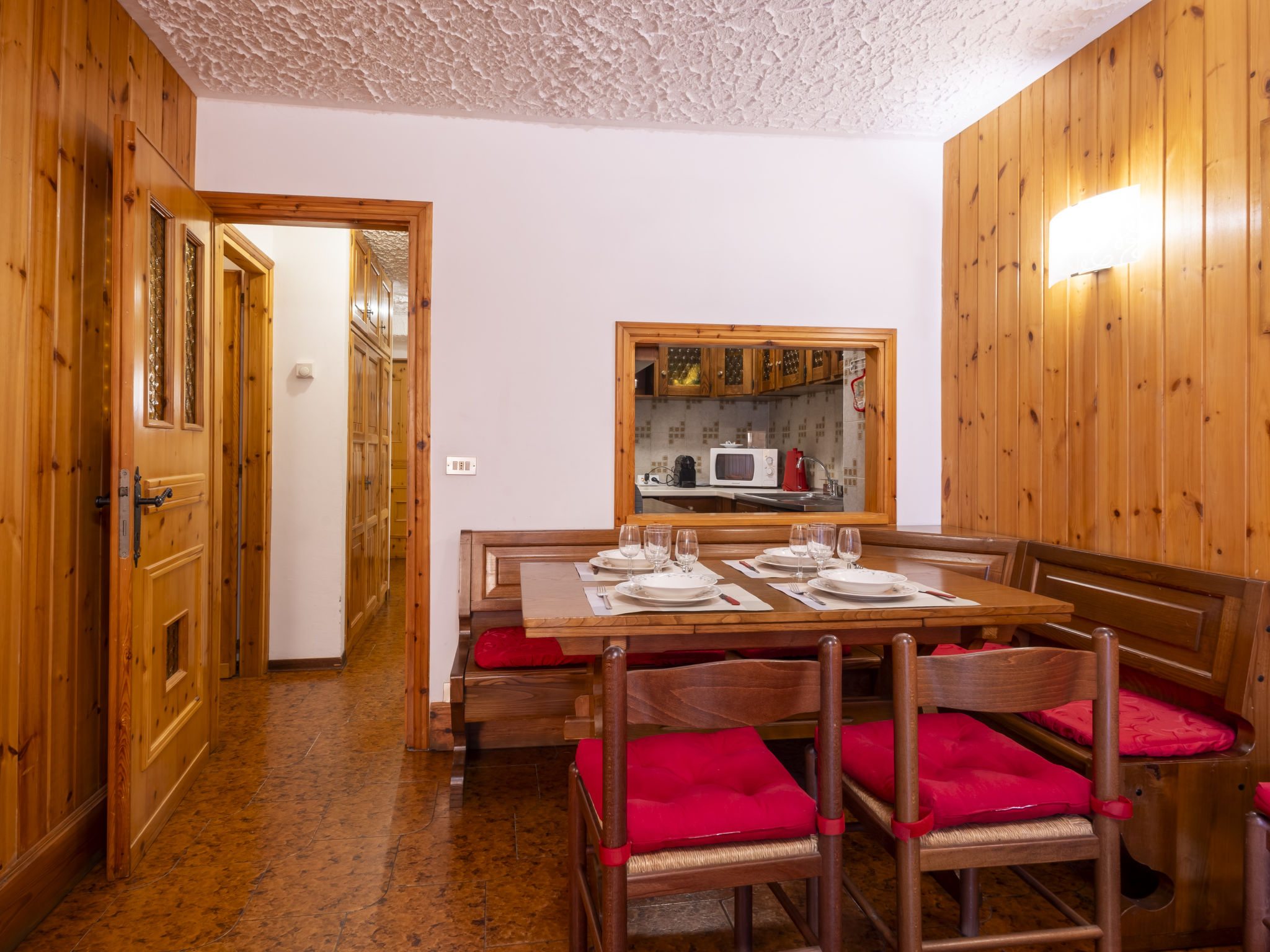 Casa Rossa - Inside