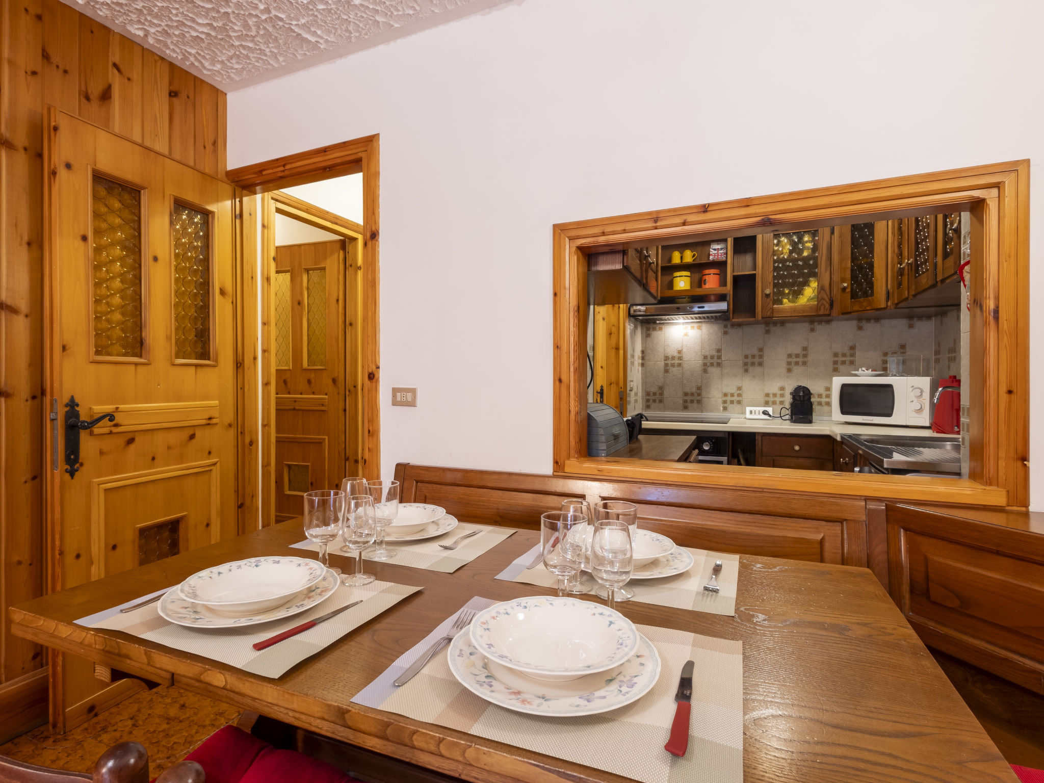 Casa Rossa - Inside