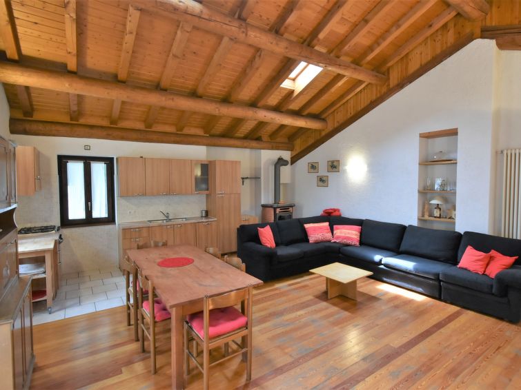 Madesimo accommodation chalets for rent in Madesimo apartments to rent in Madesimo holiday homes to rent in Madesimo