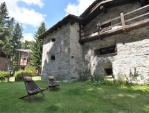 Open haard en luxe in chalet Baita Barin, direct aan de piste in Madesimo - thumbnail 1