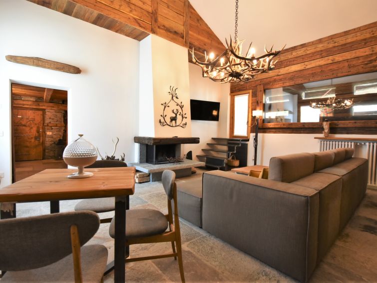 Search and Stay Destinations. Vacation Rentals in Madesimo, Province of Sondrio - Lombardy - Italy