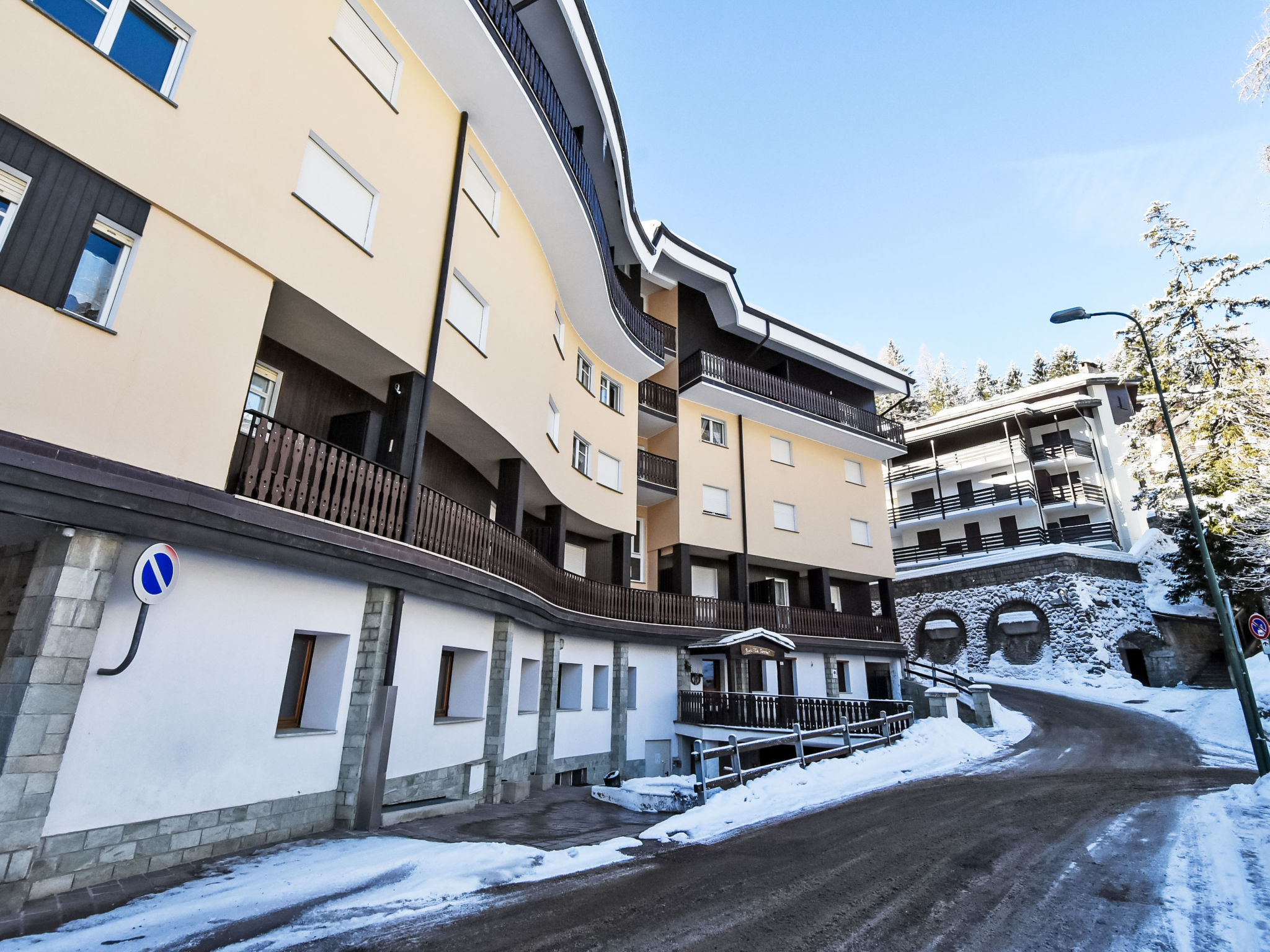 MadeSki Apartments-Draußen