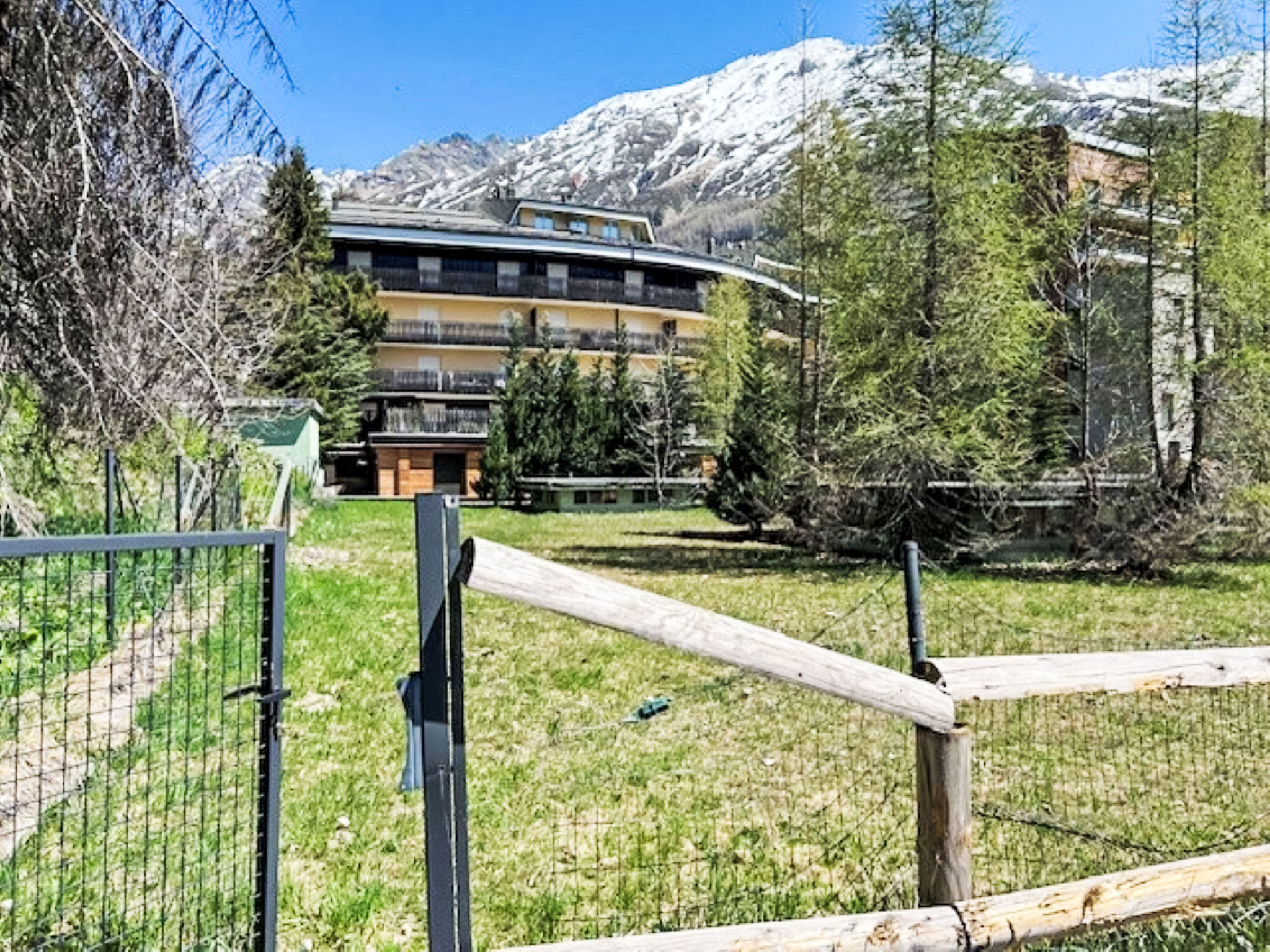 MadeSki Apartments