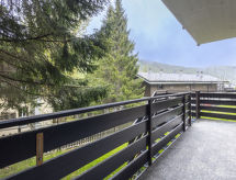 Pino Bianco: knus appartement in Madesimo, 400m van de piste - thumbnail 5