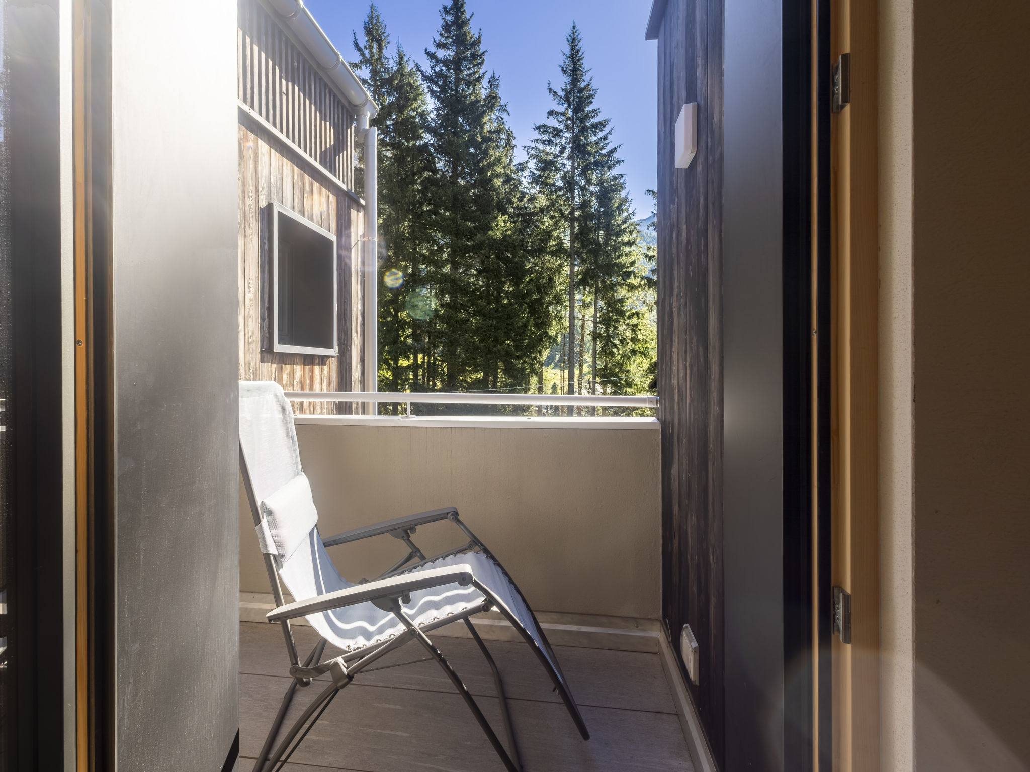 Crestun Design Duplex — Terrace (2 of 42)