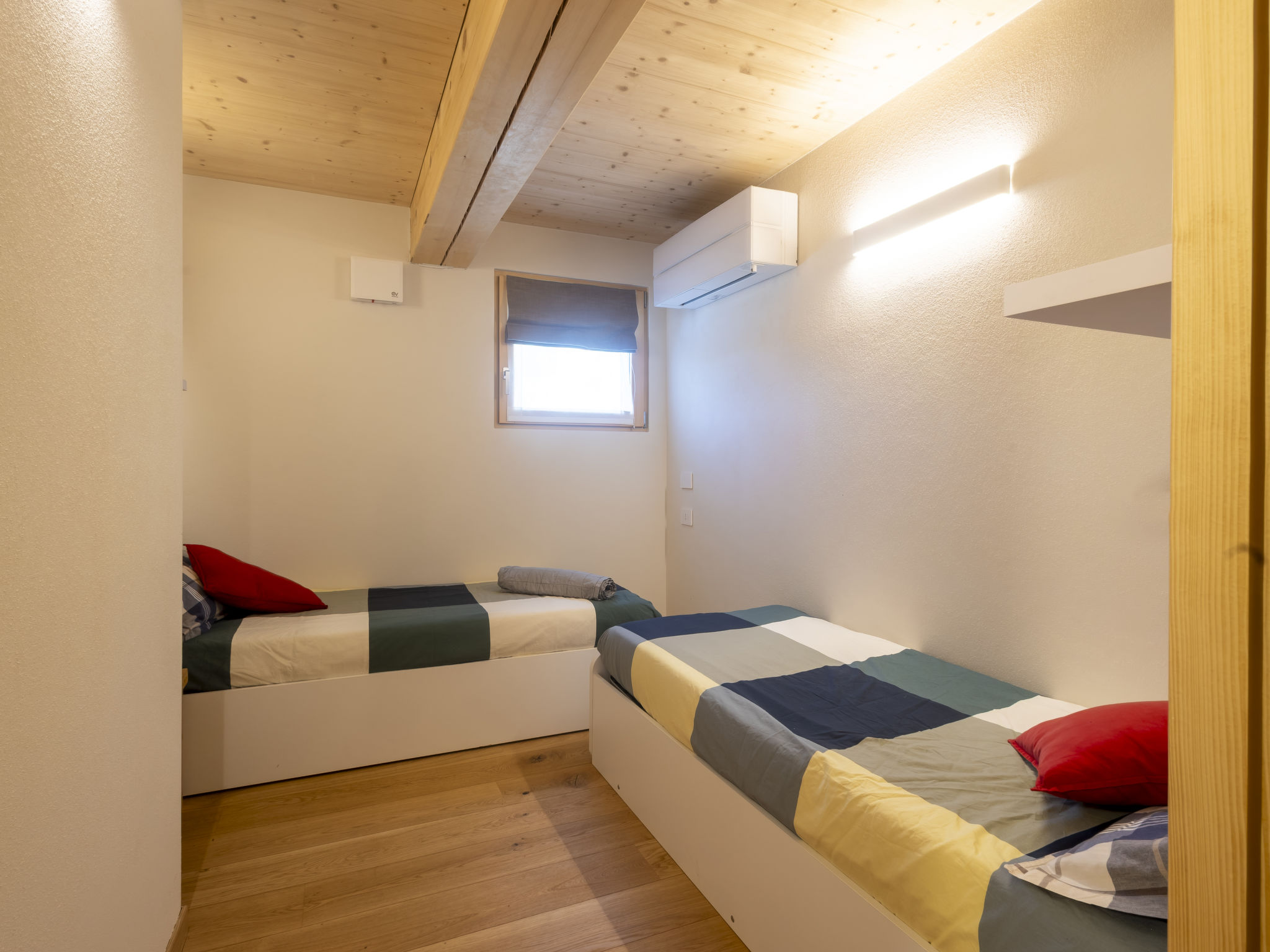 Photo of Crestun Design Duplex