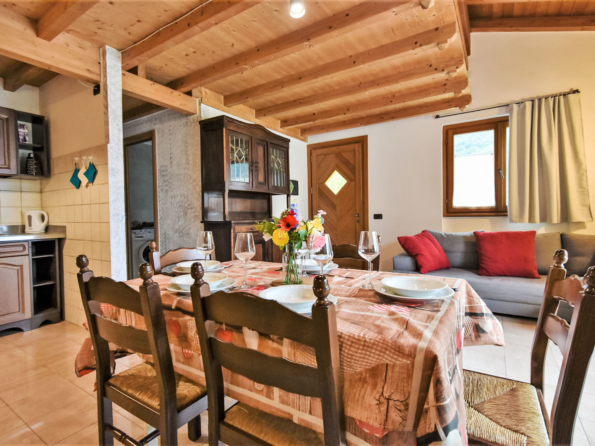 Kitchen / Dining Room