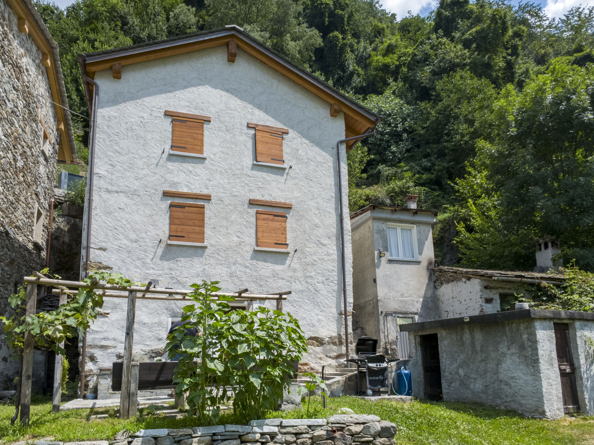 Borgonuovo Waterfall's House - Buiten