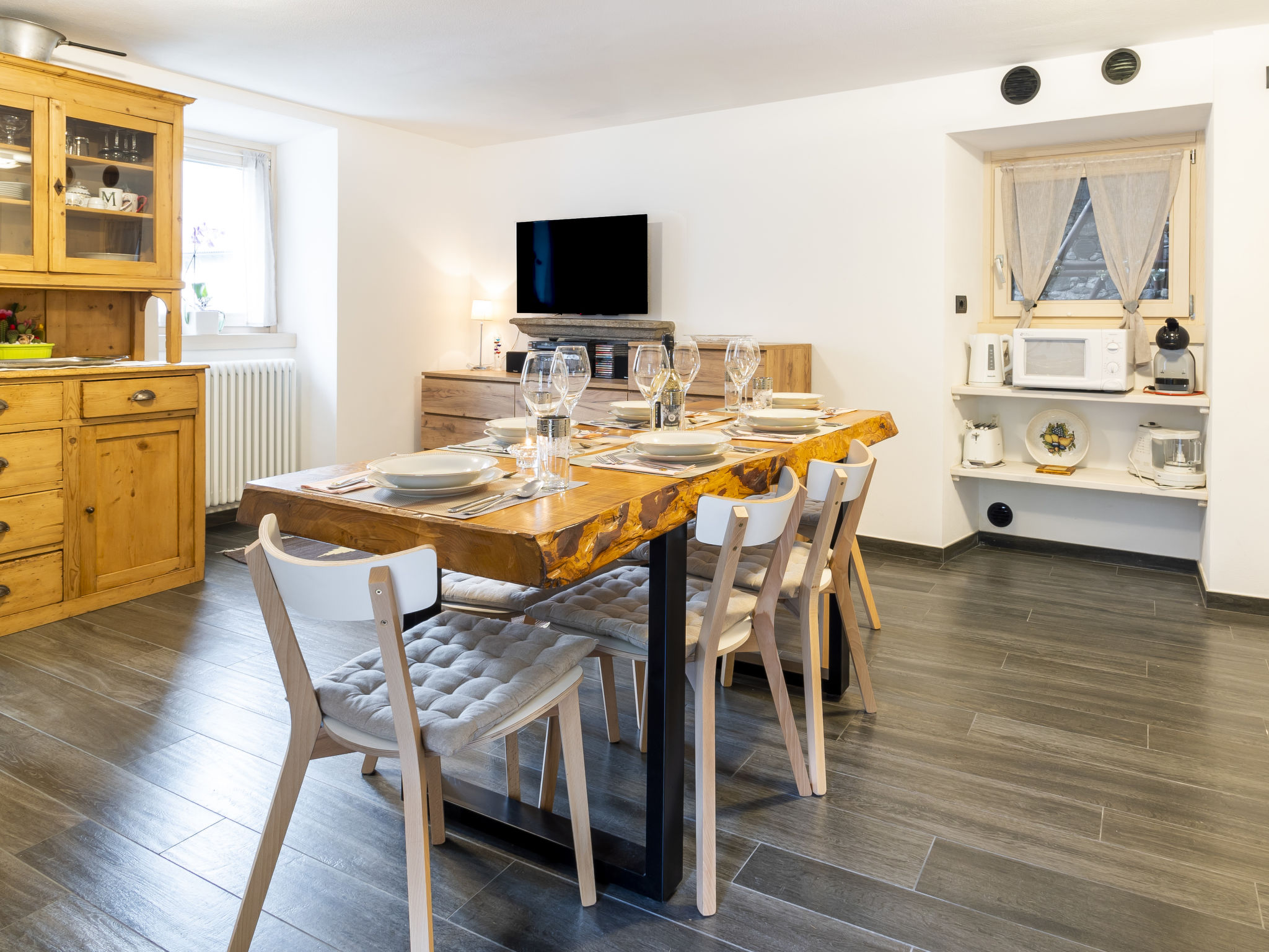 Kitchen / Dining Room