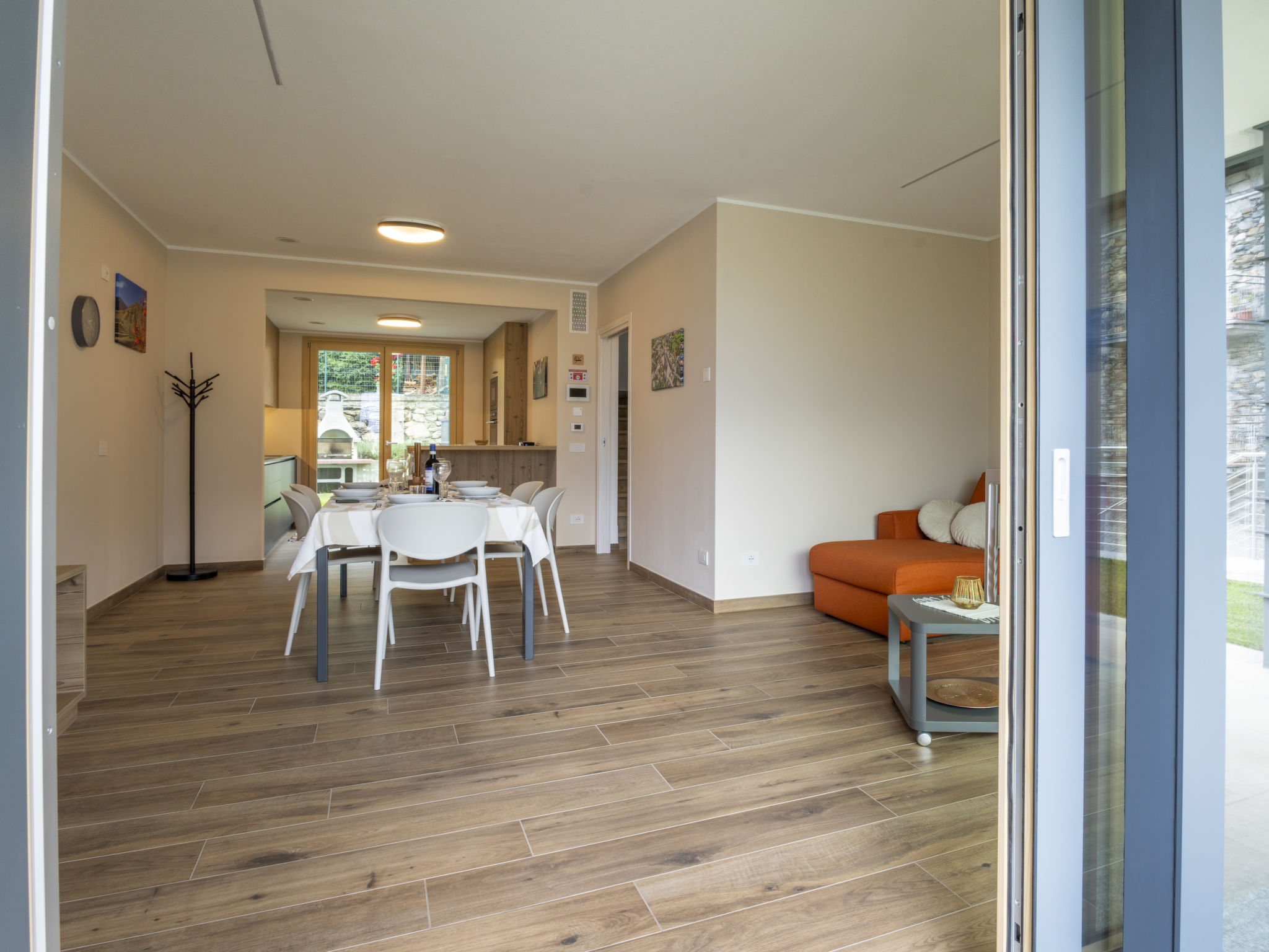 Guarnelle House 2-Inside