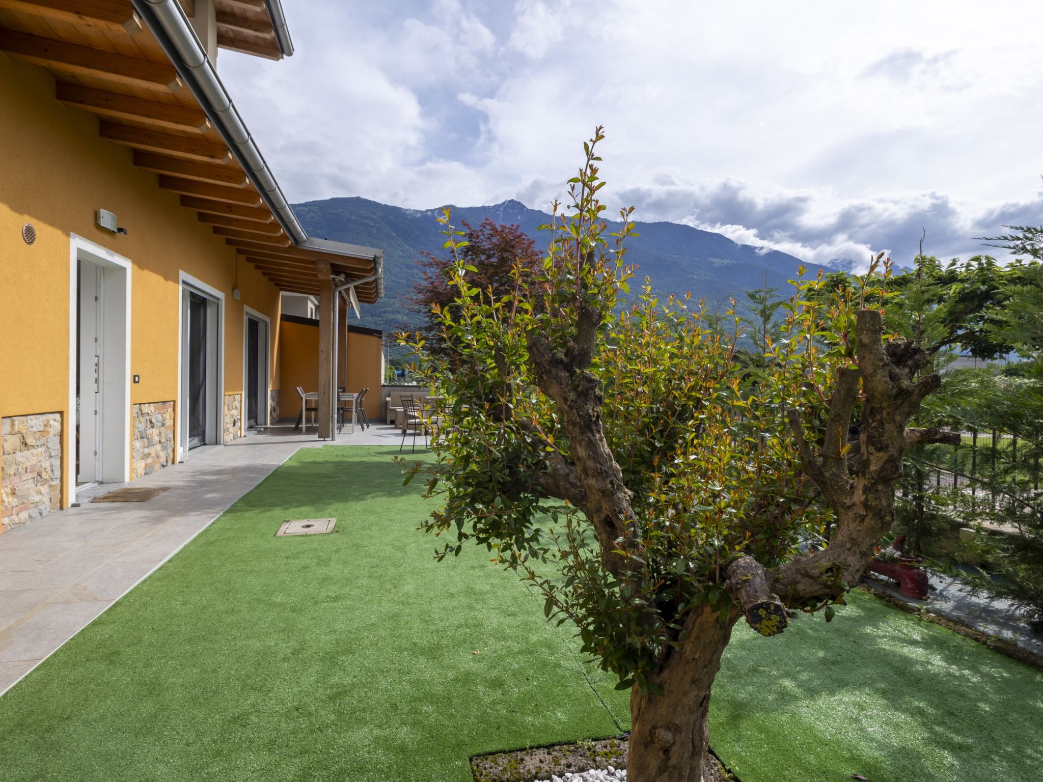 Villa D-Outside