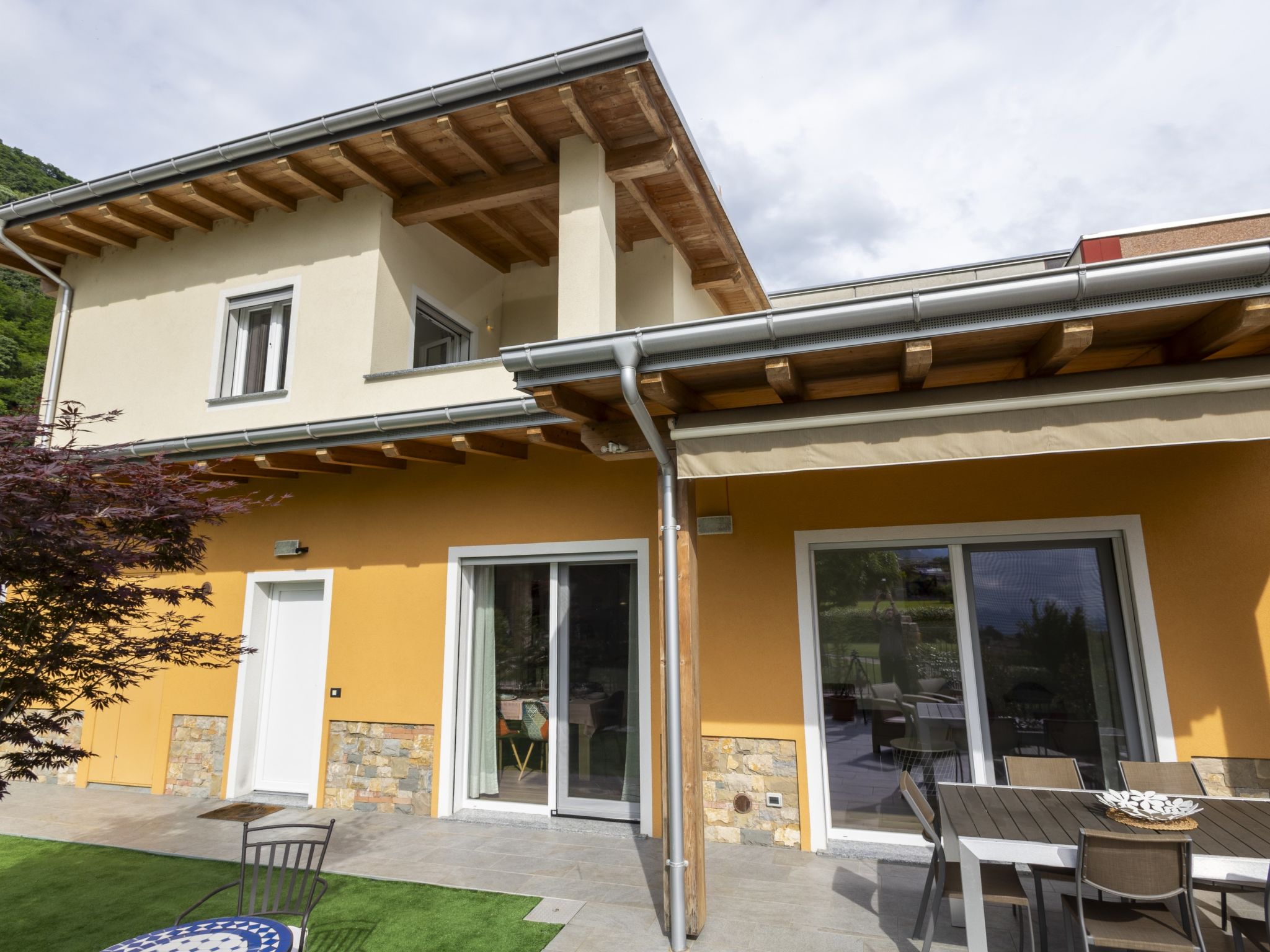 Villa D-Outside