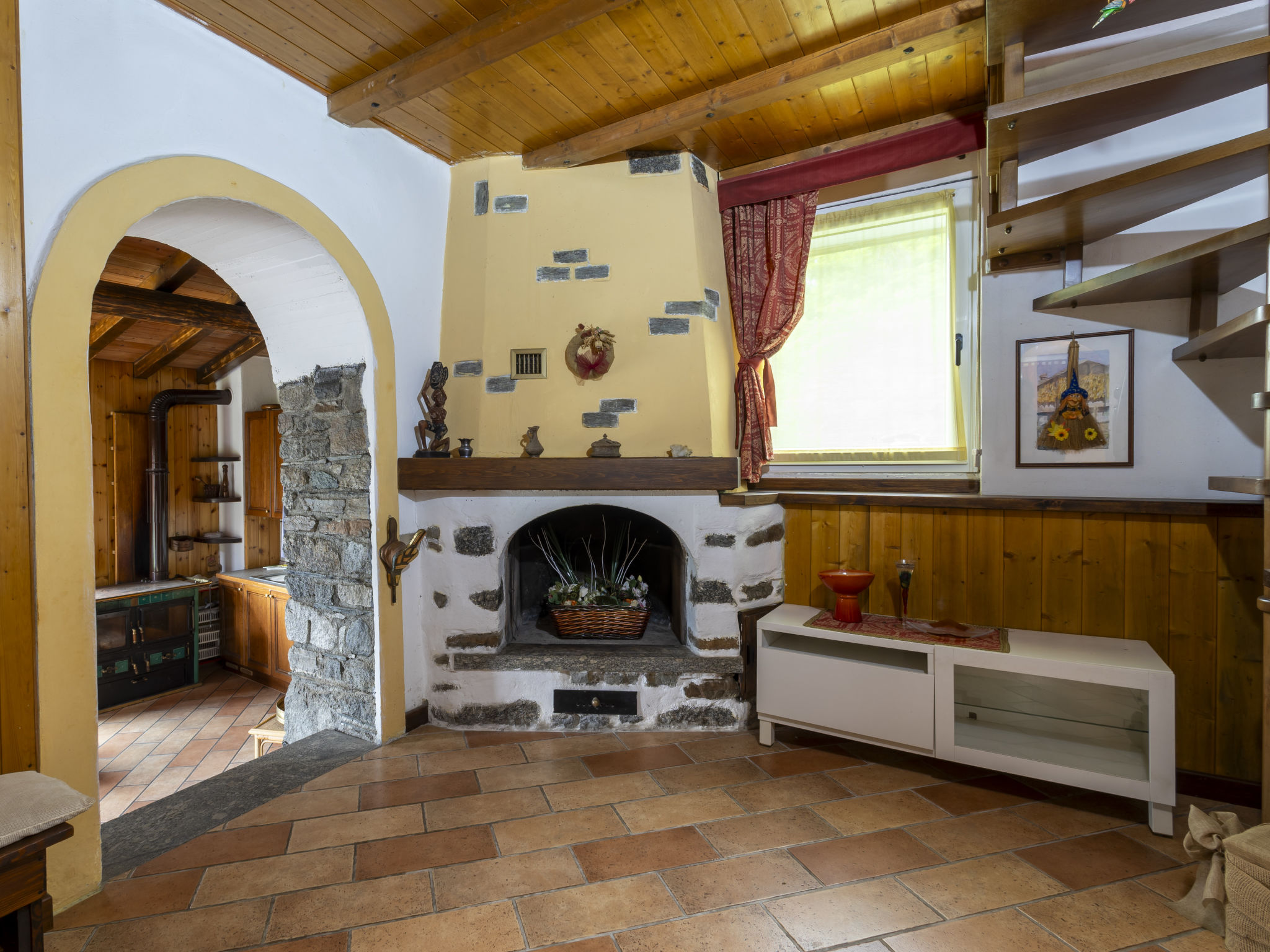 Moncucco Mountain Home