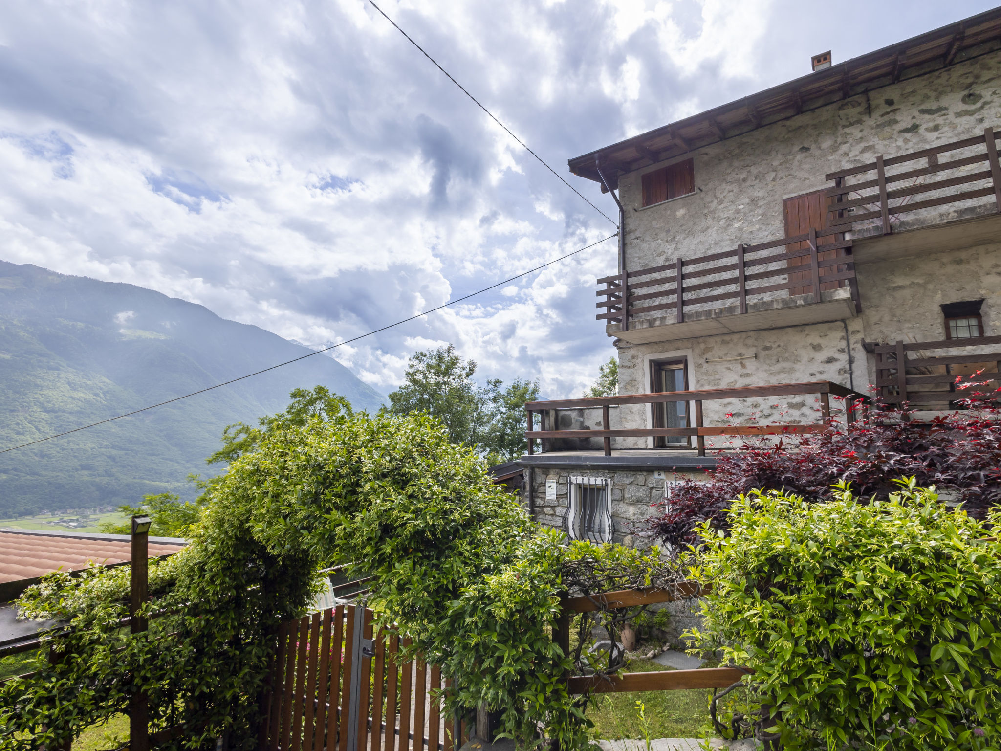 Moncucco Mountain Home-Dehors