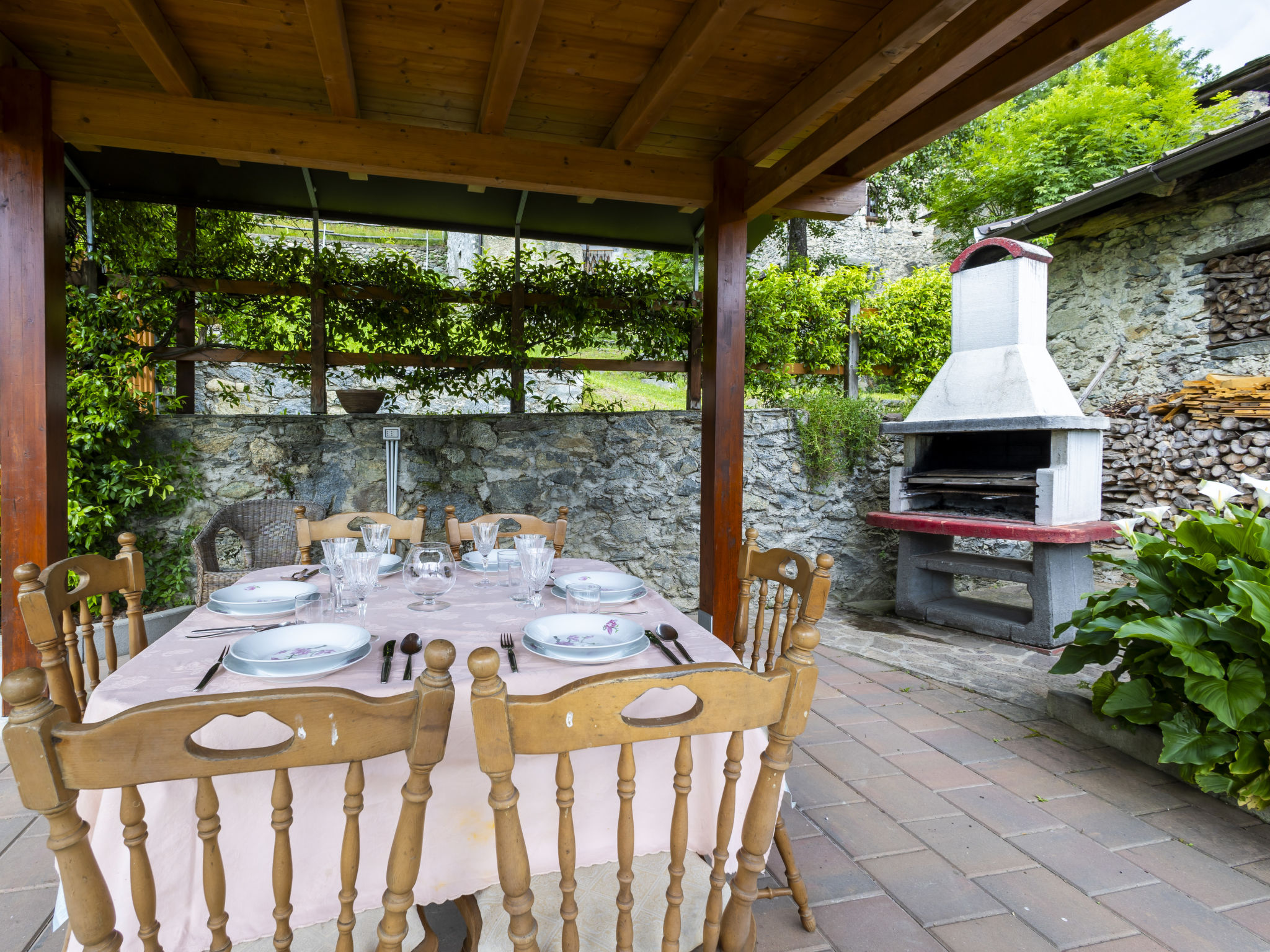 Moncucco Mountain Home-Dehors